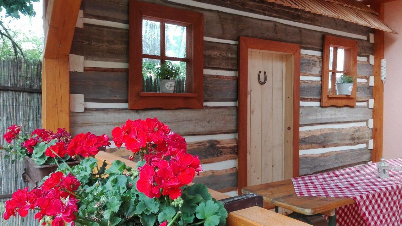 Pezion Limbovy Dvor Hotel Vrbov Exterior foto