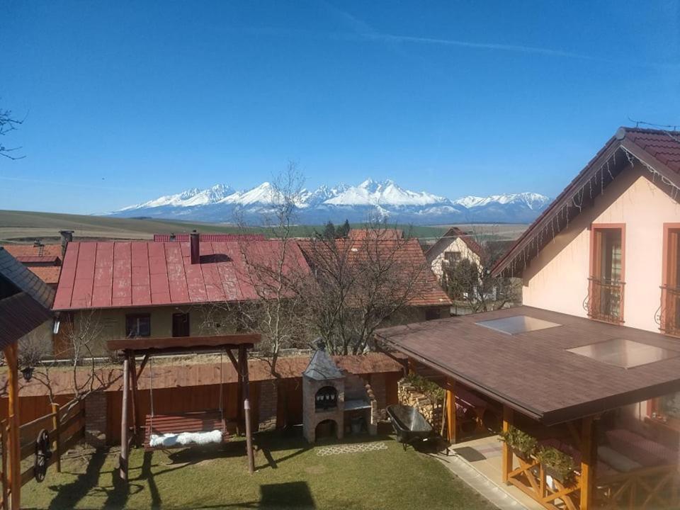 Pezion Limbovy Dvor Hotel Vrbov Exterior foto